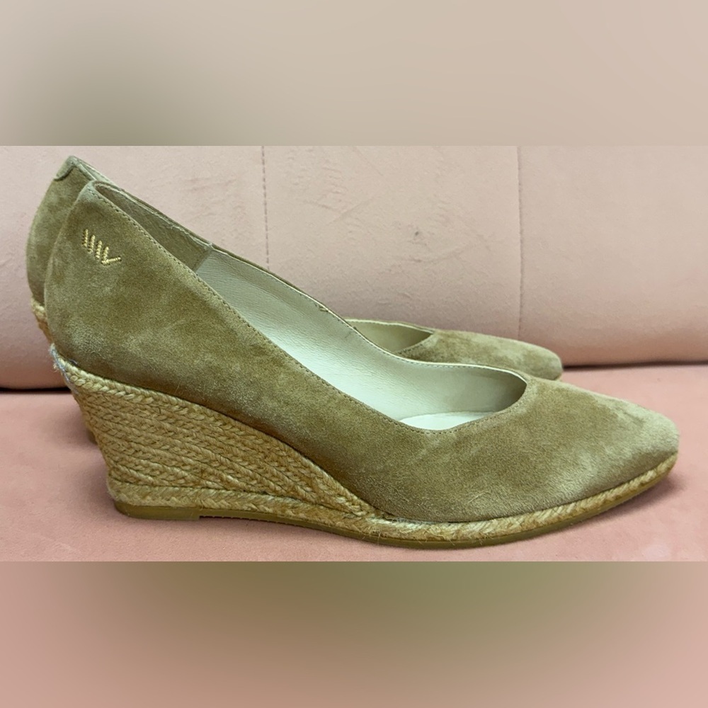 Viscata Women's Marquesa Tan Suede Espadrille
Wedge Shoes Size 8.5 EU 39